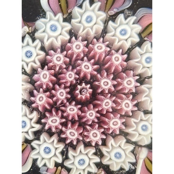 Vtg Perthshire Scotland Millefiori 12 Spoke Radial Twist 2.5" Glass Paperweight - Picture 2 of 12